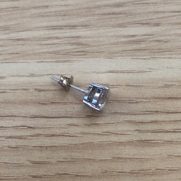 One 3 ct. size (approx) cubic zirconia stud. Super sparkly! - Picture 8 of 16